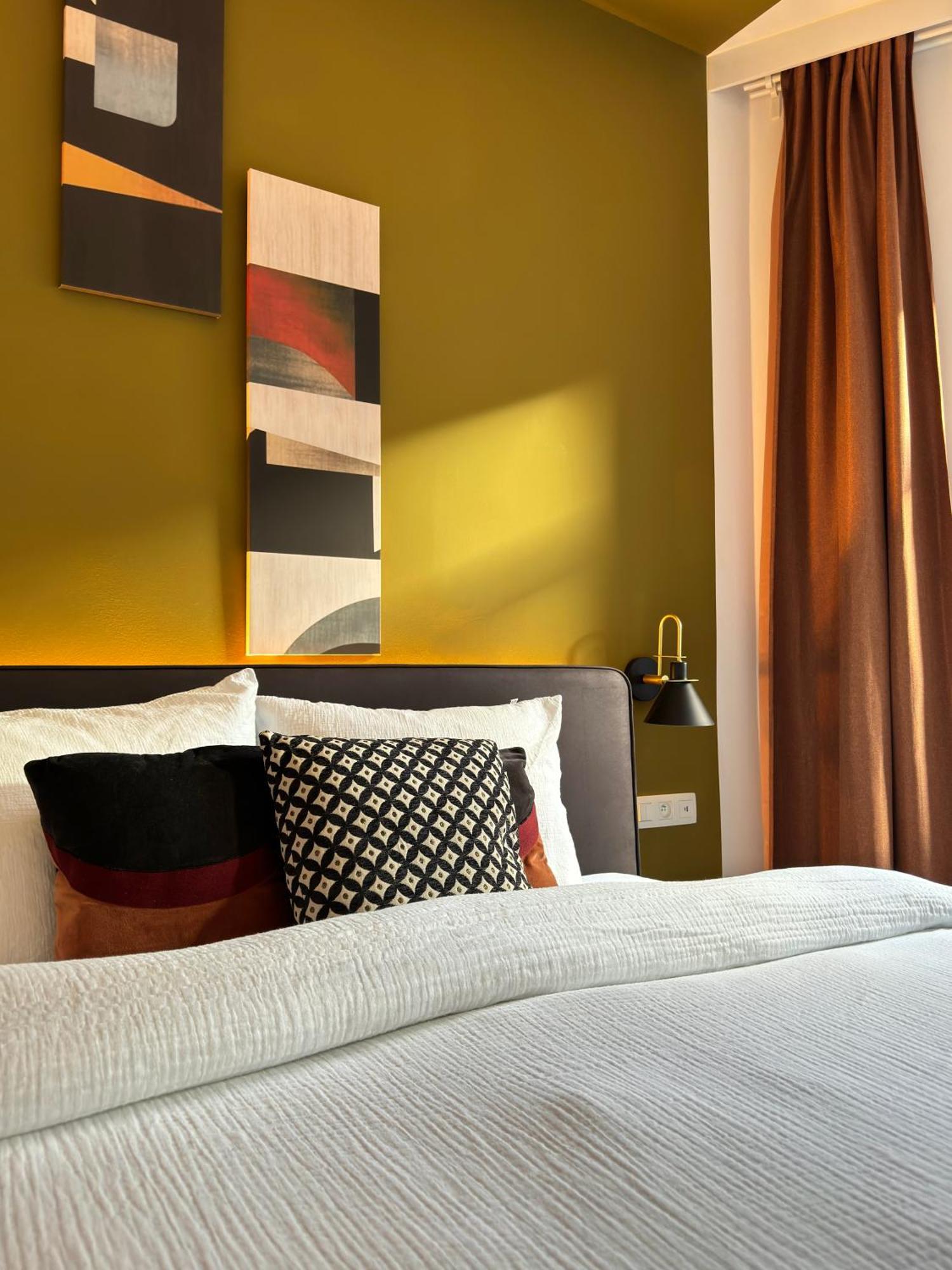 3 Min Walk-meir Cozy 3-4br House Antwerp